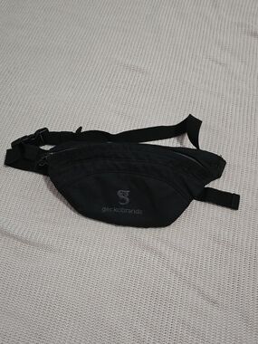 Geckobrands Black Unisex Belt Bag - Hands-Free Travel Pack